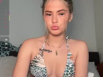 sarahxaoliver1's chat room