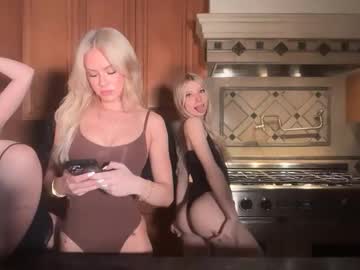 lilymaeee's chat room