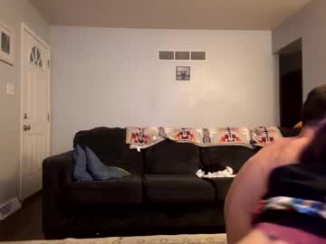 college_packing_8's chat room