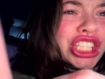 emersoncane's chat room