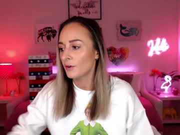 holihurricane's chat room