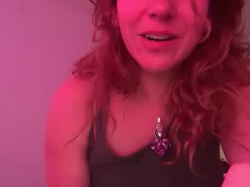 velvet81611's chat room