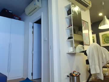 buddiup2's chat room