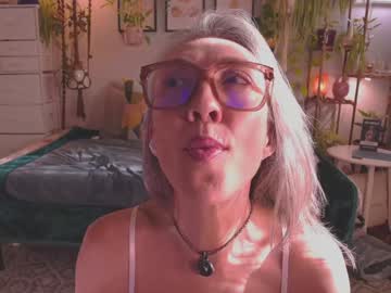 sunnie_dayz's chat room