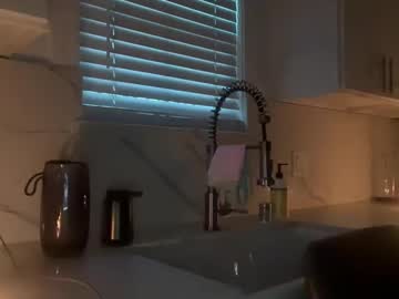 autumnfalls4's chat room