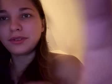 deepthroatqueen33's chat room