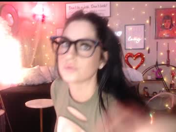 milf_lacey's chat room