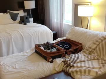 ashelynngrey1986's chat room