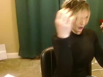 malia_skye's chat room