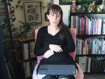 ellynaomi's chat room