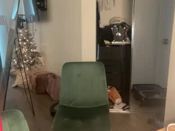 meganryxn's chat room