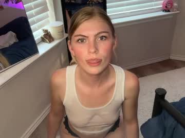 elliee81's chat room