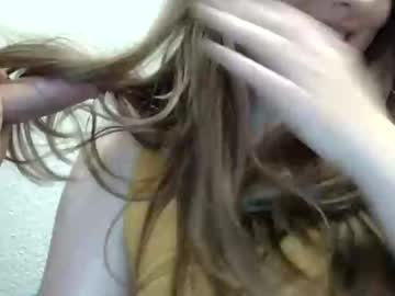 1evilqueen's chat room