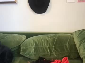 stacywithuu's chat room