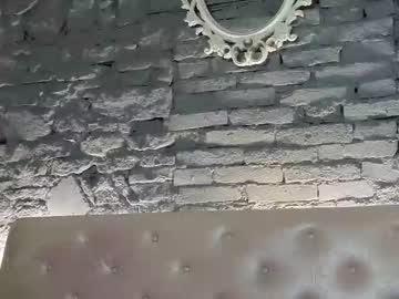 vixvixenn's chat room