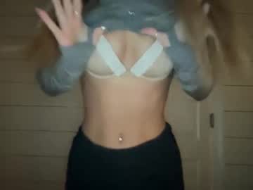 carlybora's chat room