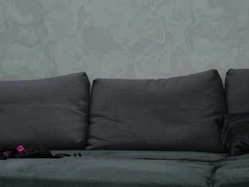 v_deville's chat room