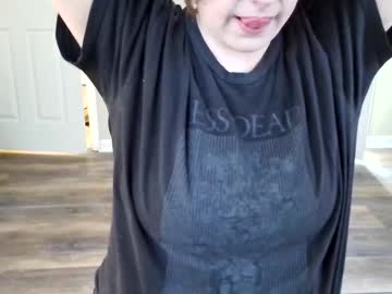 tinywithtiddies's chat room