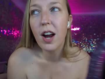 lucyallen4201's chat room