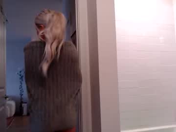 lilyyymonroee's chat room