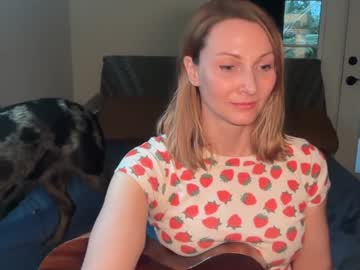 kaileeshy's chat room