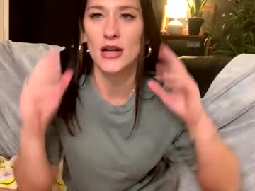 aliciacolette123's chat room