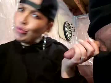 coupleoffantastics's chat room