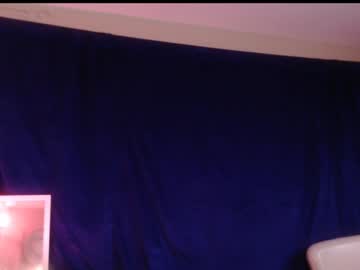 milf_lacey's chat room