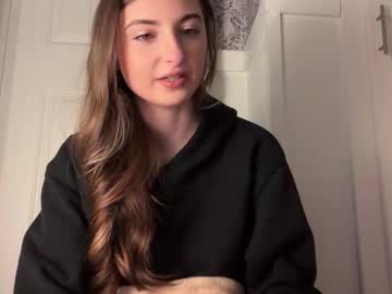 fantasyella's chat room