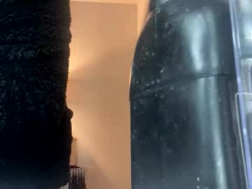 esoterickitten777's chat room