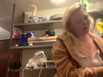 dickeddownsouth's chat room