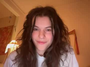 sky_lounge's chat room