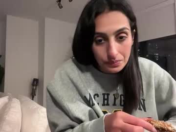 camiliakxoxo's chat room