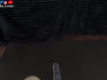 serareads's chat room