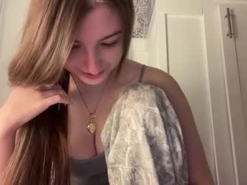 fantasyella's chat room