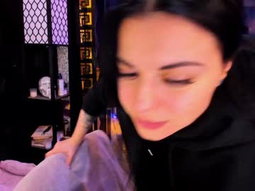 alma_pearl's chat room