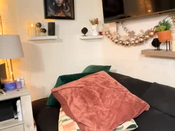 cumguzzlingskank's chat room