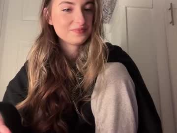 fantasyella's chat room