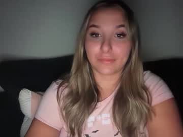 nicolelovesyou444's chat room