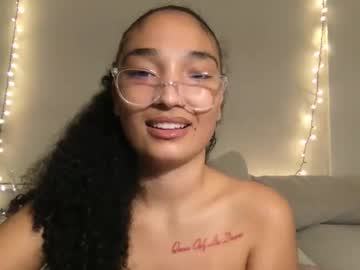 rosalinatoosexy's chat room