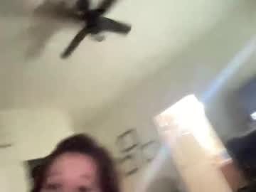 kitkatcali69's chat room