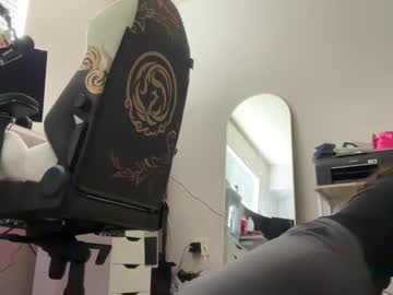 lunasnows's chat room