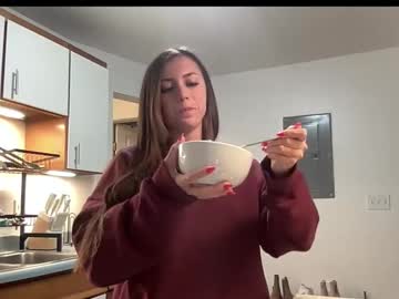 laylahlaylah1's chat room