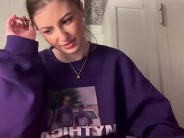 fantasyella's chat room