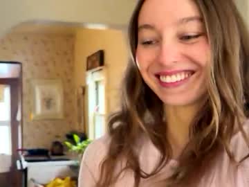 mommamia12's chat room