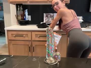 itscaylawatsun's chat room