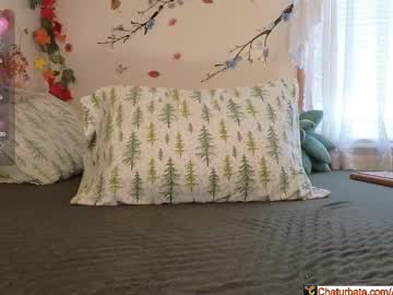 aliceriverscam's chat room