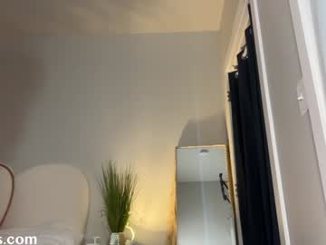 saraloverays's chat room