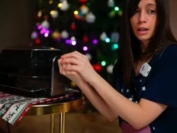 newchloe18's chat room