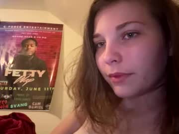 deepthroatqueen33's chat room